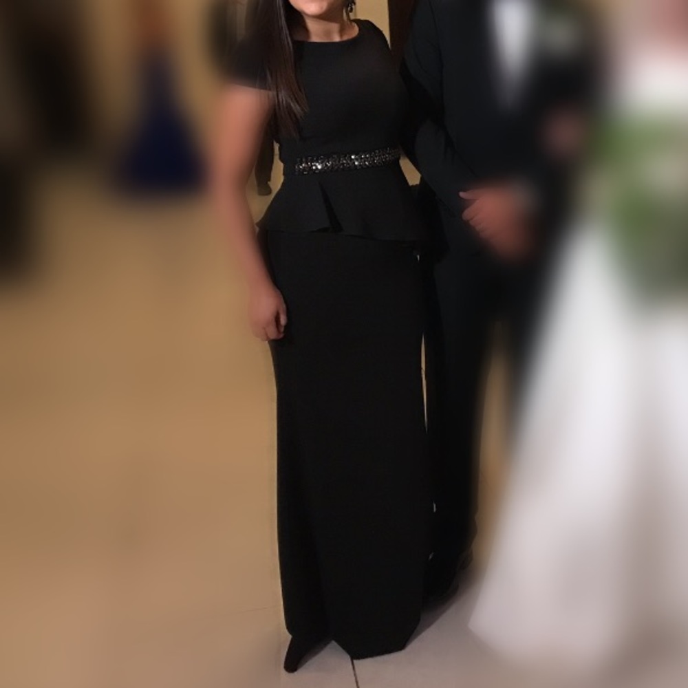 Adrianna Papell Black formal gown